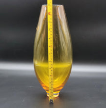 Load image into Gallery viewer, Golden Topaz Vase (#3)