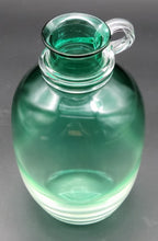 Load image into Gallery viewer, Roberta Eichenberg Vessel