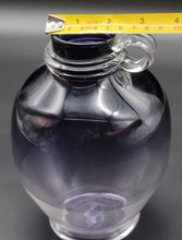 Load image into Gallery viewer, Roberta Eichenberg Vessel