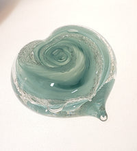 Load image into Gallery viewer, Memorial Glass Heart (many color options)