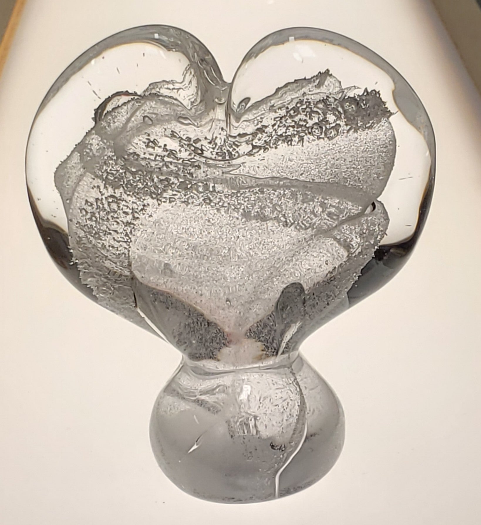 GLASS HEART WITH CREMAINS - STANDING